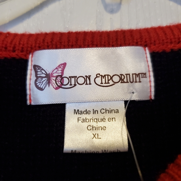 Red Heart Sweater - Picture 4 of 9